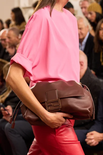 Look 68